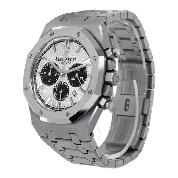 Pre-owned Audemars Piguet Royal Oak Chronograph automatic men's watch with silver dial and stainless steel case and bracelet.