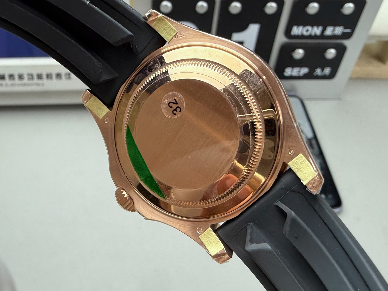 rolex yacht master 40 116655 everose gold black dial