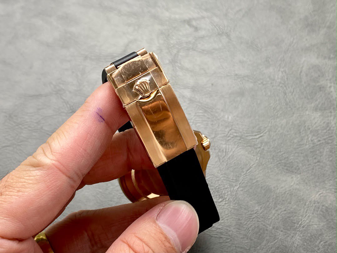 rolex yacht master 116695sats everose gold gem set bezel dial 40mm