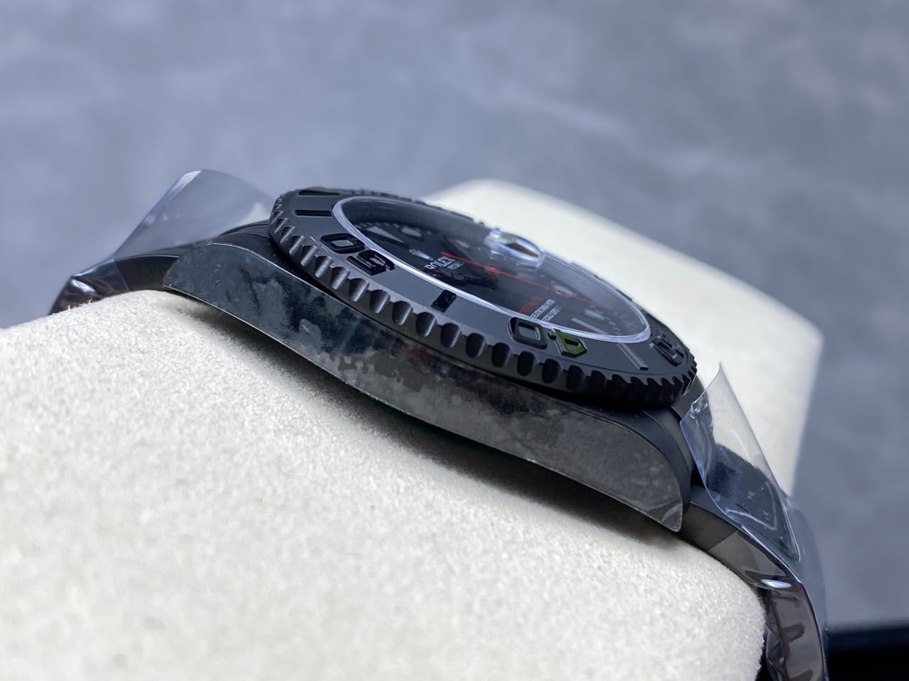 rolex yacht master 116622 titan black triple red dial 40mm