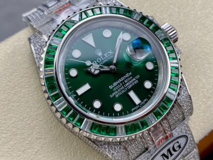 Rolex Submariner 116610LV Super Clone : Iced-Out Hulk Green Dial 40mm
