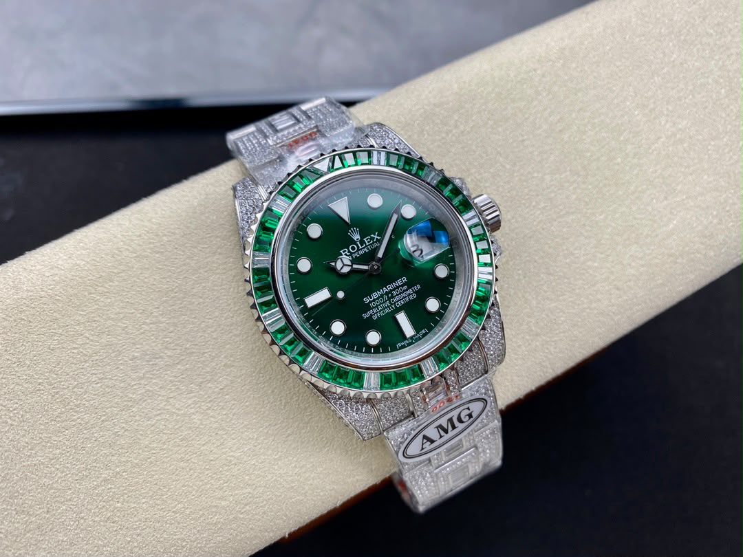 Rolex Submariner 116610LV Super Clone : Iced-Out Hulk Green Dial 40mm
