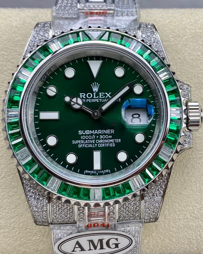 Rolex Submariner 116610LV Super Clone : Iced-Out Hulk Green Dial 40mm