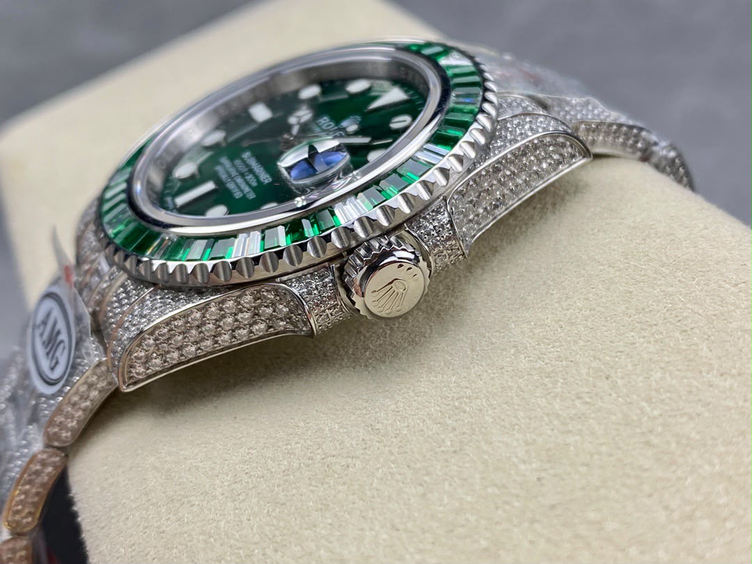 Rolex Submariner 116610LV Super Clone : Iced-Out Hulk Green Dial 40mm